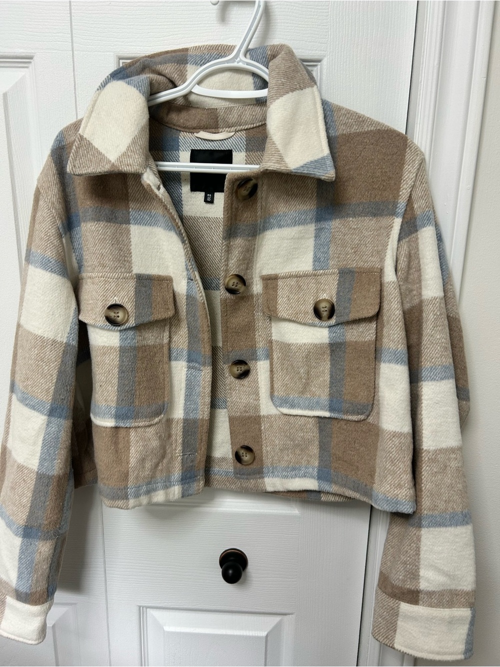 Dynamite Plaid Cropped Shacket in Beige, Cream and Light Blue